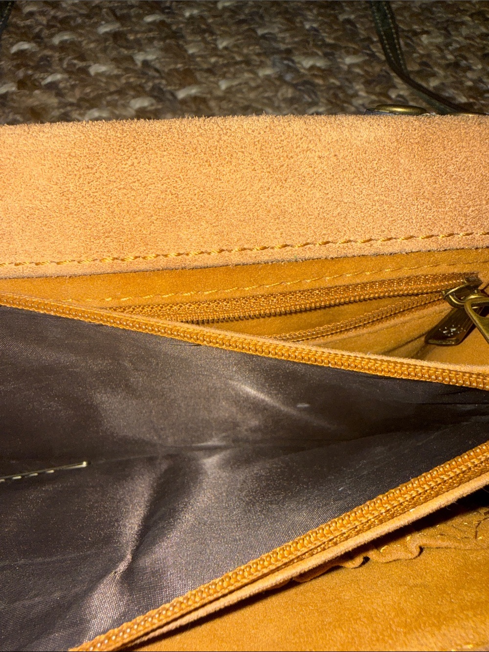 Patricia Nash Embossed Crossbody Bag - Picture 6 of 13